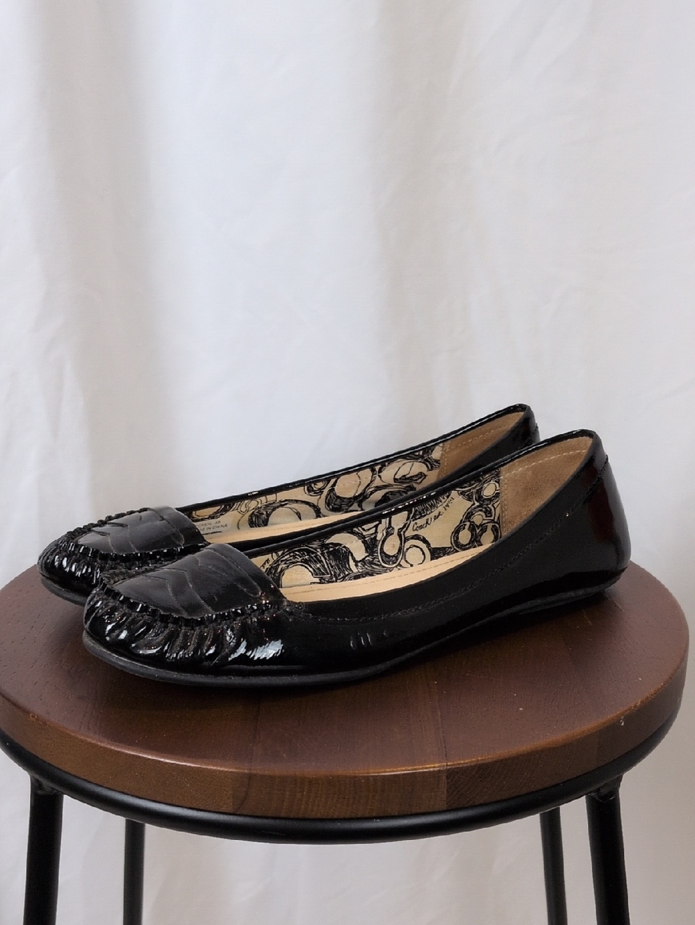 COACH Black Patent Leather Loafers Flats Size 8B Like New